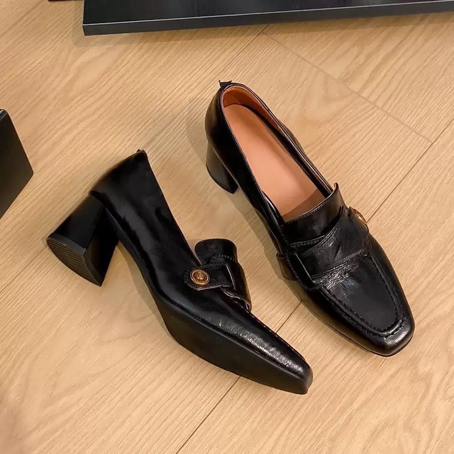 B602 SHOES