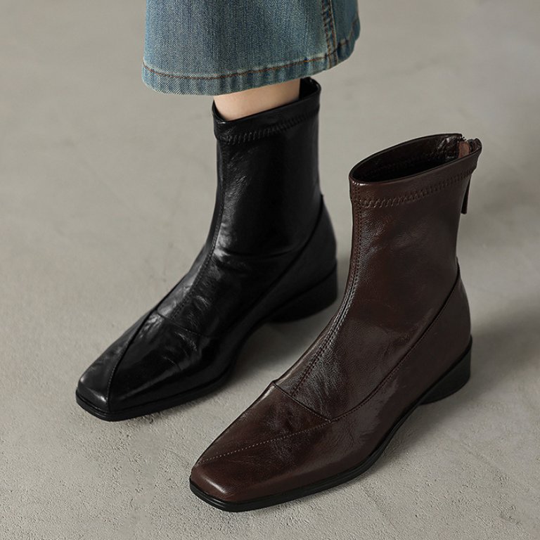 B735 SHOES