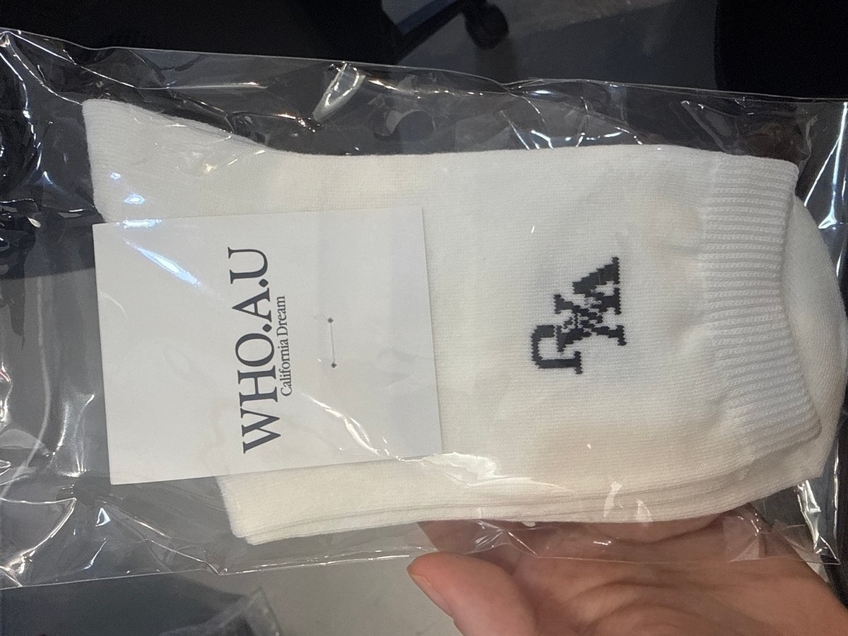 WU043 WHOAU SOCKS